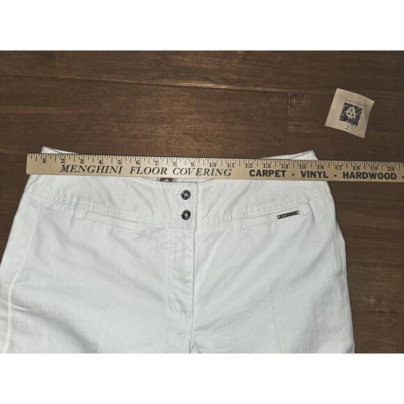 NWT! Anne Klein White Denim Jeans Wide Bottoms Size 8 - Picture 7 of 10